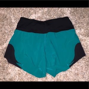 size 4 lulu lemon shorts